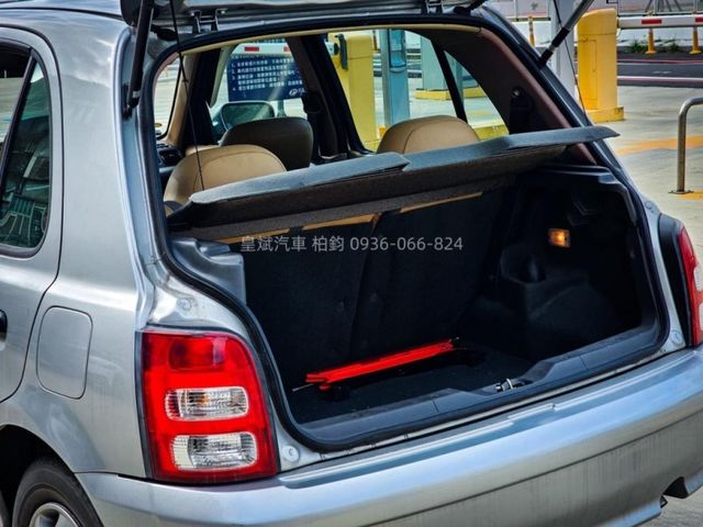 Nissan March  第19張相片