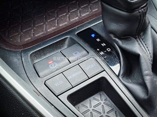 Toyota RAV4  第3張相片