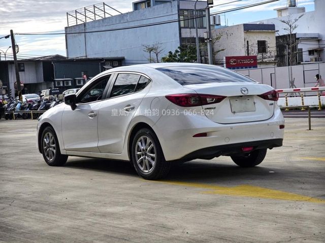 Mazda Mazda3  第6張相片