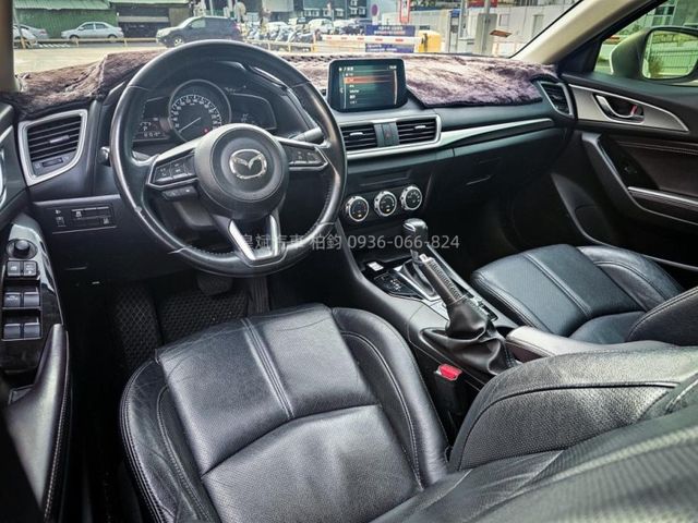 Mazda Mazda3  第10張相片