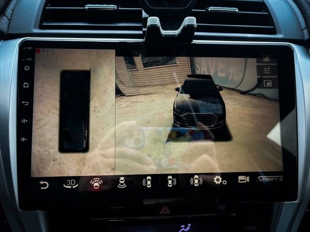 Toyota Camry  第1張相片