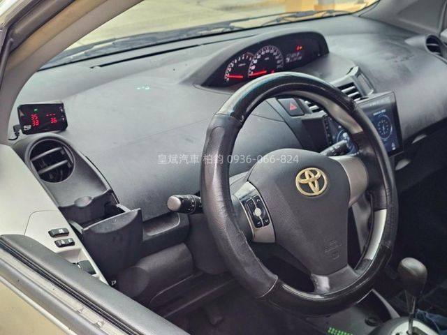 Toyota Yaris  第10張相片