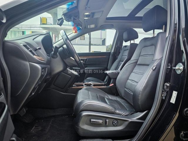 Honda CR-V  第10張相片