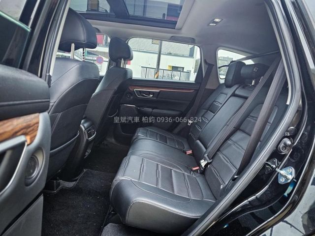 Honda CR-V  第13張相片
