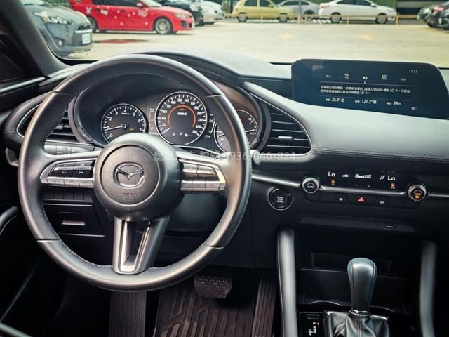 Mazda Mazda3  第15張相片
