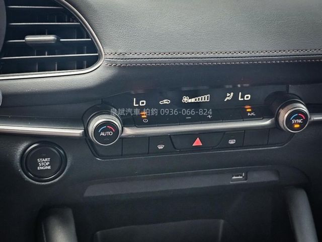 Mazda Mazda3  第17張相片