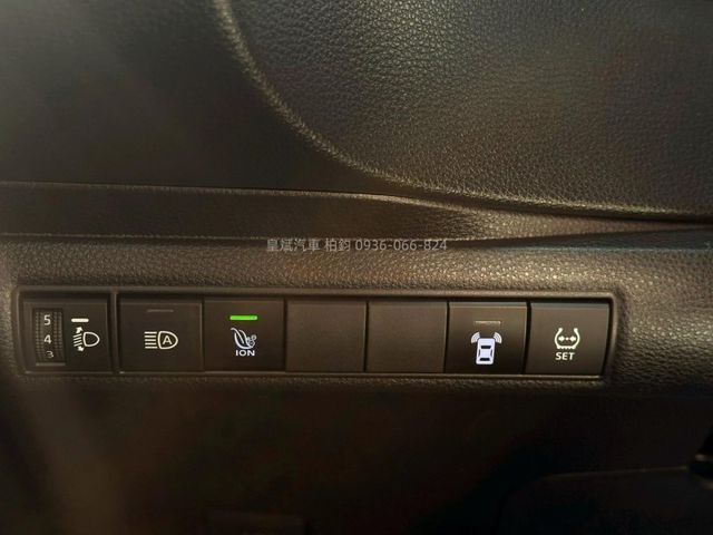 Toyota ALTIS  第15張相片