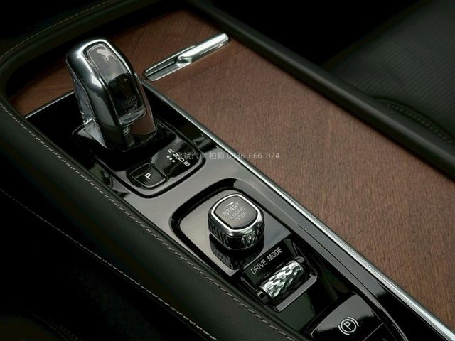 Volvo XC90  第17張相片