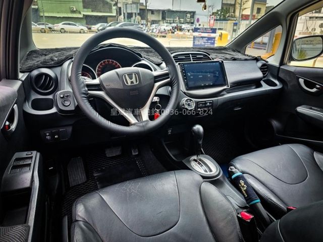 Honda FIT  第9張相片