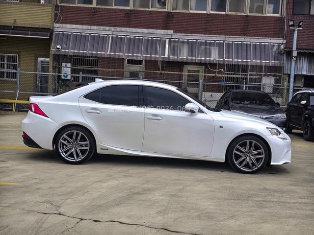 Lexus IS  第6張相片