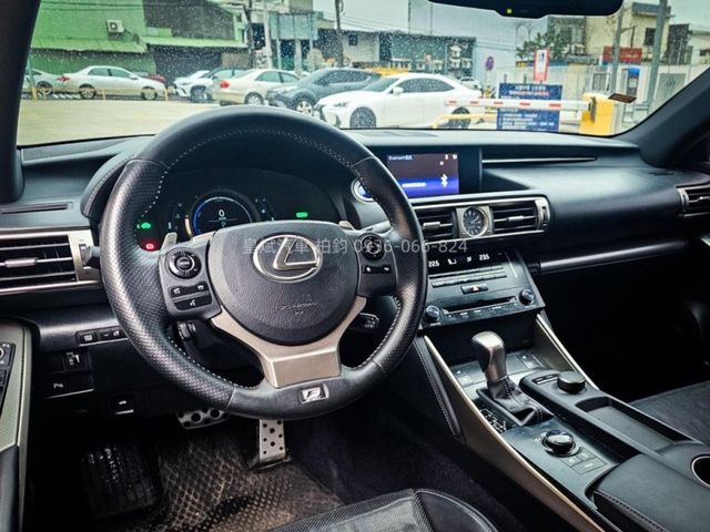 Lexus IS  第1張相片