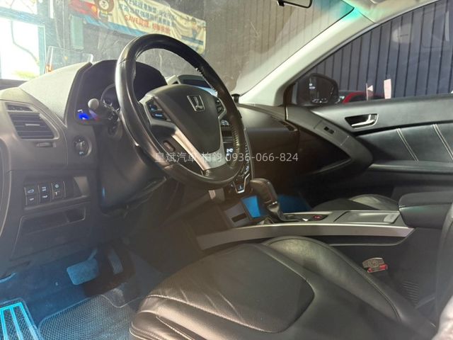 Luxgen U6 Turbo  第10張相片