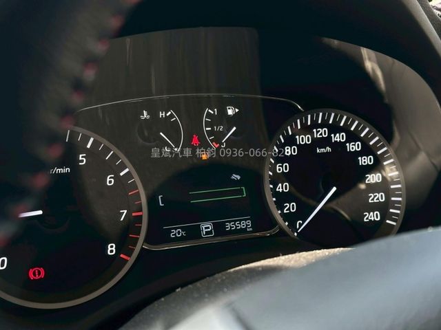 Nissan Sentra  第1張相片