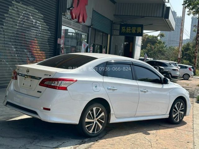 Nissan Sentra  第6張相片