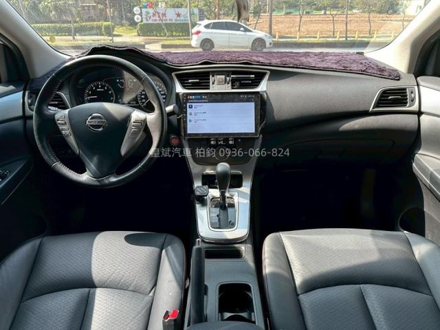 Nissan Sentra  第8張相片