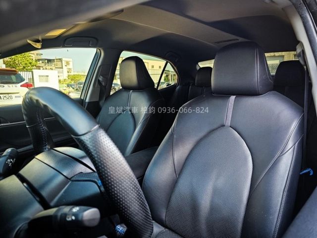 Toyota Camry  第13張相片