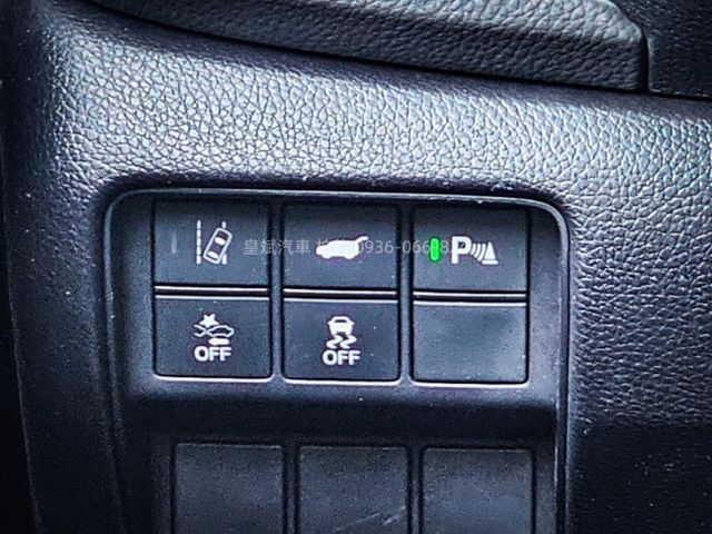 Honda CR-V  第14張相片