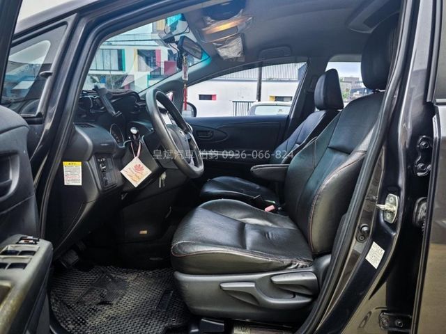 Toyota Wish  第10張相片