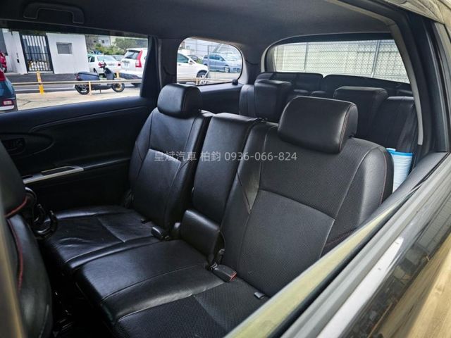 Toyota Wish  第12張相片