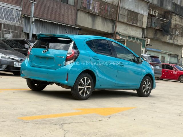 Toyota Prius  第7張相片