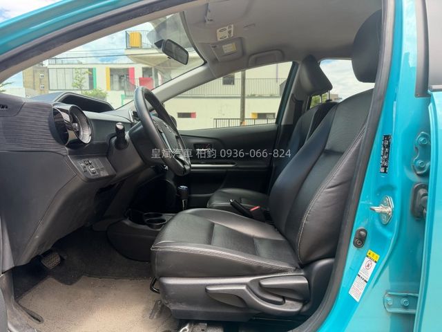 Toyota Prius  第10張相片
