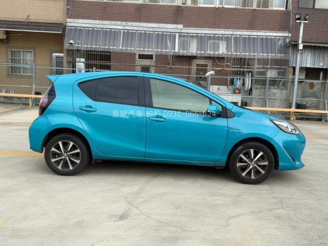 Toyota Prius  第7張相片