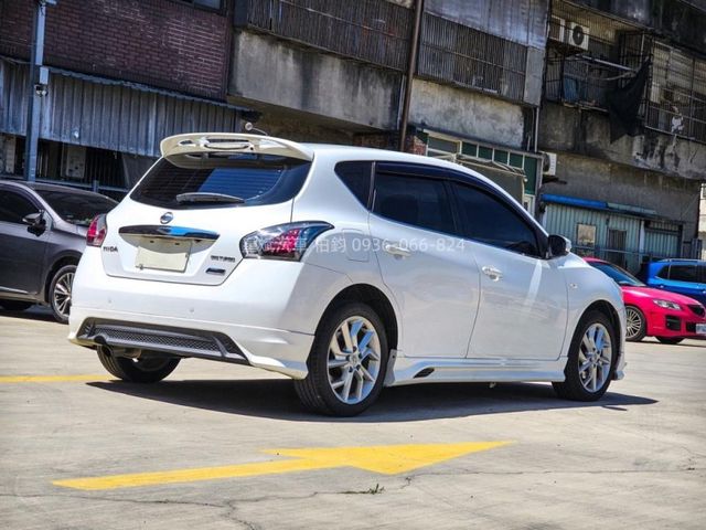 2015年Tiida TURBO/HID燈/恆溫/顯影/雷達/IKEY/摸門/渦輪表  第7張相片