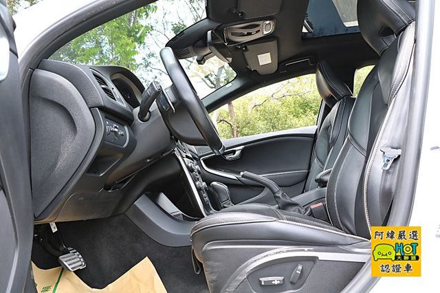 Volvo 富豪 V40  第3張相片