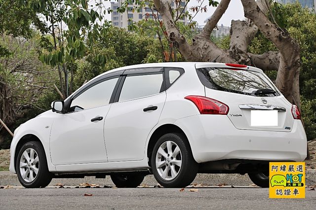 Nissan 日產 TIIDA 5門  第2張相片