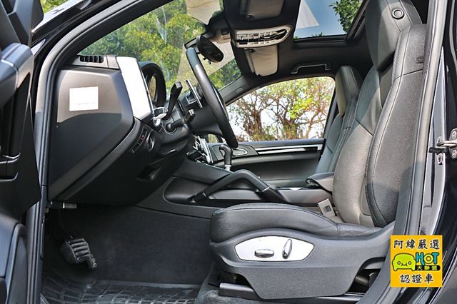 Porsche 保時捷 CAYENNE  第3張相片