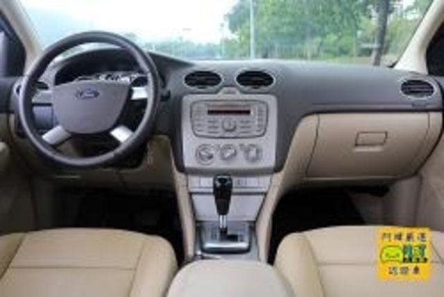 Ford 福特 FOCUS 四門  第3張相片