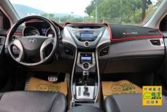 Hyundai 現代 ELANTRA  第3張相片