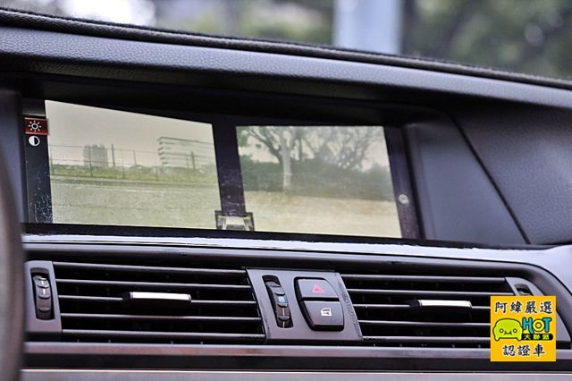 BMW 寶馬 528I  第7張相片
