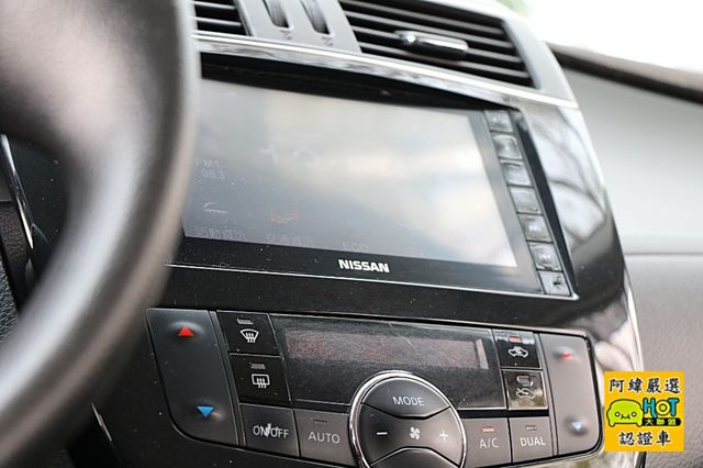 Nissan 日產 TIIDA 5門  第7張相片