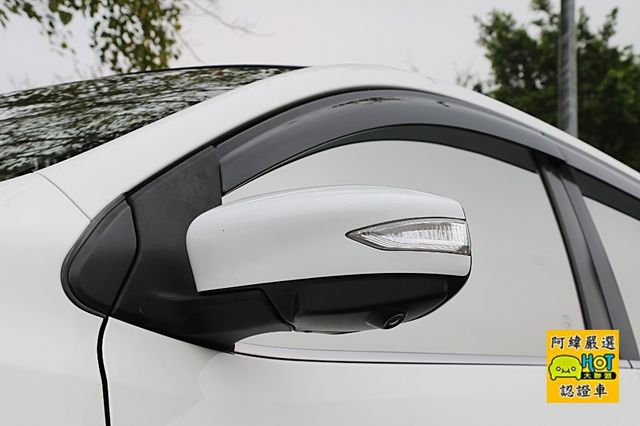 Nissan 日產 TIIDA 5門  第13張相片