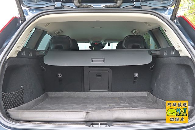 Volvo 富豪 V60  第12張相片