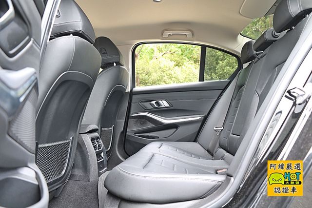 BMW 寶馬 3 SERIES SEDAN  第4張相片