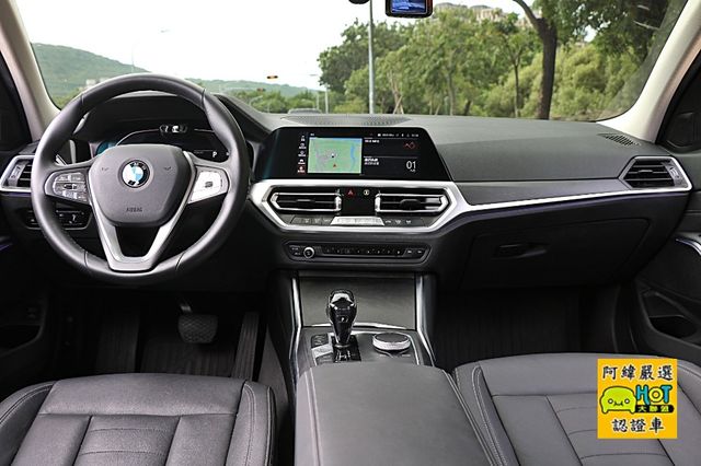 BMW 寶馬 3 SERIES SEDAN  第5張相片