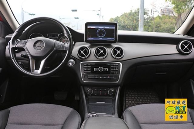 M-Benz 賓士 GLA180  第5張相片