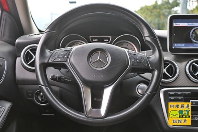 M-Benz 賓士 GLA180  第6張相片