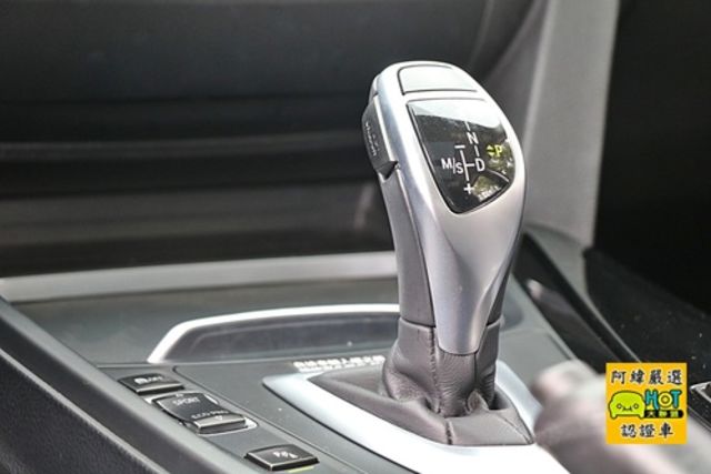 BMW 寶馬 320 GT  第8張相片