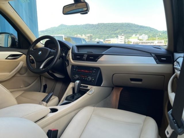 BMW 寶馬 X1  第8張相片
