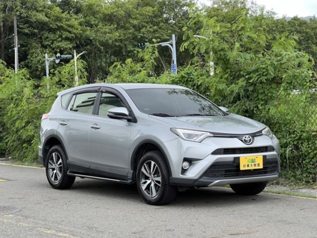 Toyota 豐田 RAV4  第1張相片