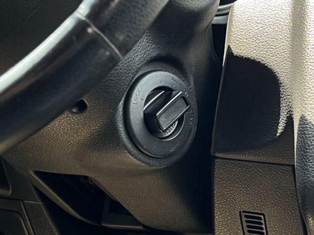 Nissan 日產 TIIDA 5門  第9張相片