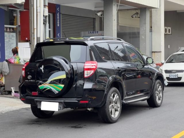 Toyota 豐田 RAV4  第2張相片