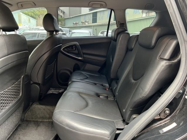 Toyota 豐田 RAV4  第4張相片