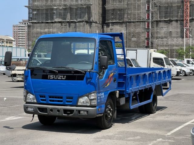 Isuzu ELF  第2張相片