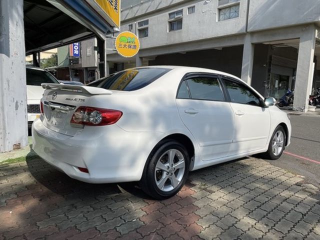 Toyota 豐田 ALTIS  第3張相片