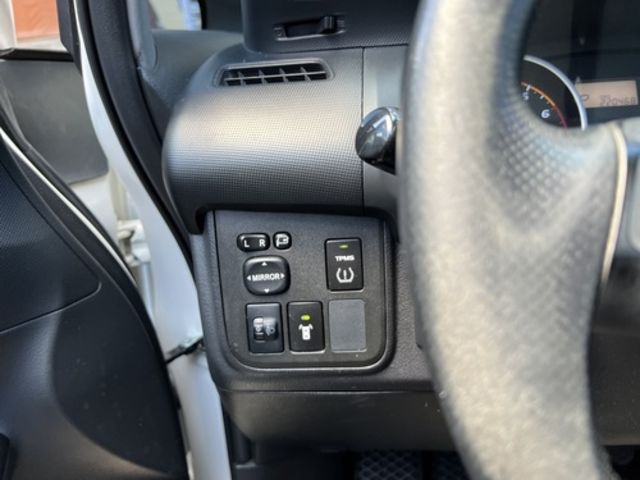 Toyota 豐田 WISH  第6張相片