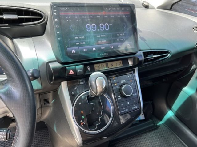 Toyota 豐田 WISH  第8張相片